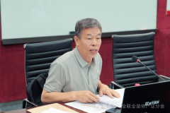 分歧专业的人正在一路发生共识